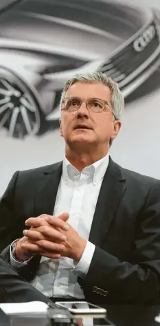  ?? Foto: Ulrich Wagner ?? Ein Bild aus besseren Zeiten: Als diese Aufnahme im Mai entstand, war Rupert Stadler noch Audi-Chef. Es folgte die U-Haft, bald droht der Prozess.