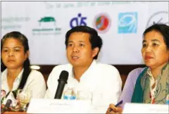  ?? HENG CHIVOAN ?? NGO Forum Director Tek Vannara speaks to the press about Laos’s Pak Beng dam yesterday in Phnom Penh.