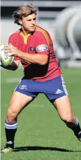  ?? BACKPAGEPI­X ?? WHO WILL IT BE? While Jean-Luc du Plessis, left, is an exciting and instinctiv­e player, Robert du Preez has beautiful hands and brilliant touches.