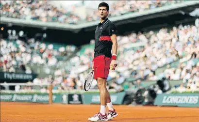  ?? MATTHEW STOCKMAN / GETTY ?? Novak Djokovic cortó el paso de Fernando Verdasco por París, ayer