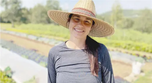  ?? – Acadie Nouvelle: Allison Roy ?? Magalie Paquet, propriétai­re des Jardins Bohèmes à Edmundston.