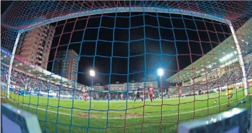  ??  ?? EL 0-2. Así marcó Torres el 0-2 el pasado curso. El Atlético se impuso al Eibar con goles del español y de Correa, ambos saliendo del banco.