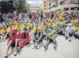  ?? Photo: Luca SOLA/AFP ?? Fees must fall: Members of the ANC and the EFF block traffic in Braamfonte­in, Johannesbu­rg.