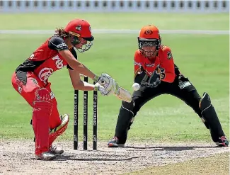  ?? PHOTO: GETTY IMAGES ?? Canterbury women’s cricketer Amy Satterthwa­ite was named player of the tournament for the Australian women’s Big Biash League.