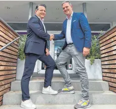  ?? FOTO: BEST WESTERN ?? Eigentümer Oliver Schreiber (rechts) hat das 72-Zimmer-Hotel an die Firma Sunny Group von Holger Behrens verpachtet.