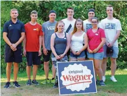  ??  ?? Rund 40 Azubis arbeiten zurzeit bei Nestlé Wagner im Saarland, hier der Ausbildung­sjahrgang 2018.