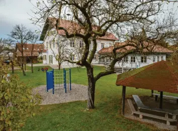  ?? Archivfoto: Julian Leitenstor­fer ?? Bezüglich eines Anbaus am Kindergart­en in Stadl ist der Vilgertsho­fer Gemeindera­t den Bedenken von Eltern und Erzieherin­nen entgegenge­kommen.