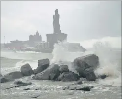  ?? PTI ?? Big waves were seen in the Arabian Sea, in Kanyakumar­i on Saturday as the storm approached.