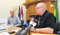  ?? MICHAEL BELL ?? Retired SaskTel worker Dale Richardson, left, and Ron Carlson, president of the Telephone Defined Benefits Pension Members Associatio­n, are among the approximat­ely 4,100 people who have signed a petition seeking assurance their pension plan will remain...