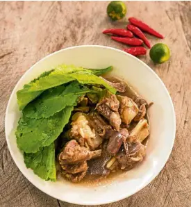  ??  ?? Goat “sinigang” at Taldawa