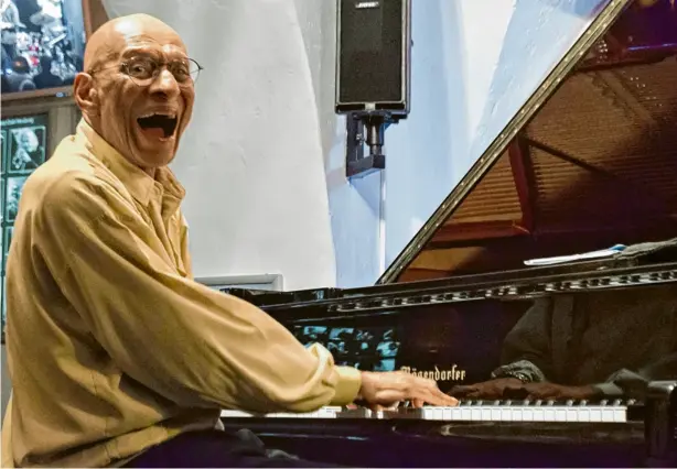  ?? Foto: Norbert Pätzold ?? Der amerikanis­che Pianist Kirk Lightsey begeistert­e bei seinem Auftritt im Neuburger Jazzkeller.