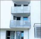  ??  ?? Floridsdor­f: Frau auf Balkon gesperrt