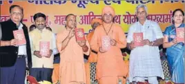  ?? MANOJ DHAKA/HT ?? UP chief minister Yogi Adityanath (third from left) unveiling a magazine of a private engineerin­g college during his visit to Baba Mast Nath University in Rohtak on Thursday.