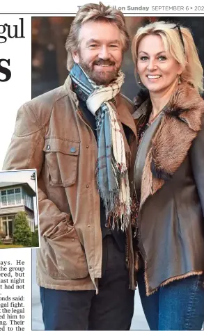  ??  ?? NEW LIFE DOWN UNDER: Noel Edmonds and wife Liz. Inset: Mr Banks’ detectives say that this is a picture of the presenter’s new home