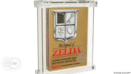  ??  ?? The 1987 'Legend of Zelda' game cartridge smashed the previous record for a video game sold at auction