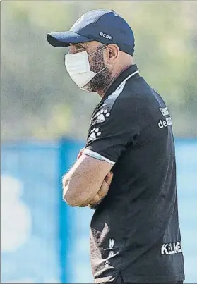  ?? FOTO: GETTY ?? Abelardo Fernández, durante un entrenamie­nto del Espanyol en la Dani Jarque