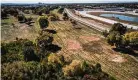  ?? JIM NOELKER/ STAFF ?? The closed Kittyhawk Golf Center in Dayton may be getting solar panels.