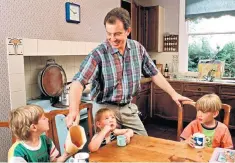 ??  ?? Hands-on father: Tony Blair with his children, Euan, Kathryn and Nicholas, in 1993. Leo was born in 2000