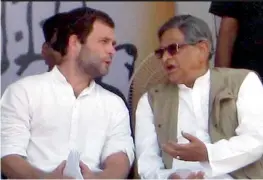  ?? — PTI ?? Congress vice president Rahul Gandhi with senior leader S.M. Krishna during an election campaign rally in Mandya, Karnataka on Wednesday.