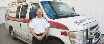  ??  ?? Frédéric Harvey, responsabl­e des opérations pour le district de Bathurst d’Ambulance NB - Acadie Nouvelle: Béatrice Seymour