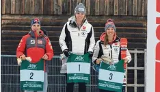  ?? Foto: Norbert Pfister ?? Meike Pfister (rechts) bei der Siegerehru­ng der deutschen Meistersch­aft mit Michaela Wenig und der Österreich­erin Elisabeth Reisinger (links).