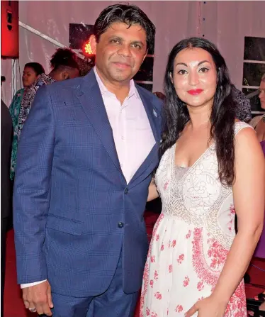  ?? Photo: Ronald Kumar ?? Attorney-General and Minister for Economy Aiyaz Sayed-Khaiyum with Sheinina Lolita Raj during the visual display on December 19, 2018 celebratin­g plans for the Fijian National Gallery of Contempora­ry Arts.