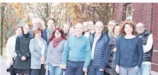  ?? FOTO: C.ECHELMEYER ?? Gründeten in Münster einen neuen Verei: Vertreter von zwölf Jugendhilf­eeinrichtu­ngen aus Deutschlan­d. Für Schloss Dilborn waren Merle Weitz (2.v.l.) und Hans-Jürgen Kersting (vrone Mitte) dabei.