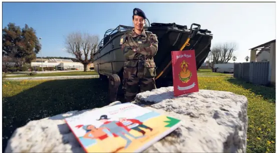  ?? (Photo Dominique Leriche) ?? Alors que le troisième roman de Laure Allard-d’Adesky,  ans, est en route chez les éditeurs, cette militaire et jeune maman entend bien poursuivre son devoir sous les drapeaux en tant que réserviste dans l’armée de terre.