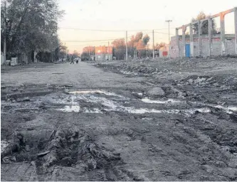  ?? SAMANTA MARCO - LA NUEVA. ?? LA CONVOCATOR­IA es parte de un plan de pavimentac­ión total de 48 calles.