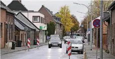  ?? FOTO: KAISER ?? Die Bahnstraße in St. Hubert soll im kommenden Jahr saniert werden. Die Anlieger müssen sich an den Kosten für die Straßenern­euerung beteiligen.