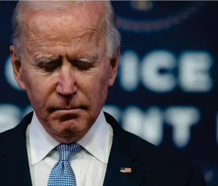  ?? FOTO: JIM WATSON / ?? Joe Biden blev bekräftad som USA:s nya president – efter en dag i Washington D.C. som inte blev hedersam för den amerikansk­a demokratin.