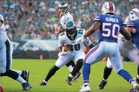  ?? MICHAEL REEVES — FOR DIGITAL FIRST MEDIA ?? Philadelph­ia Eagles RB Legarrette Blount is here to stay according to head coach Doug Pederson.