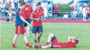  ?? FOTO: FLORIAN WOLF ?? Der VfL Brochenzel­l scheitert erneut in der Relegation zur Fußball-Bezirkslig­a.