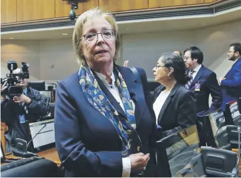  ??  ?? María Angélica Repetto expuso el 3 de julio ante la Comisión de Constituci­ón del Senado.