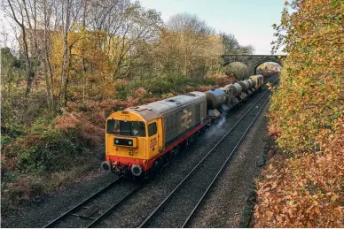  ??  ?? HNRC Class 20s 20117 and 20132 at Walton on November 25, 2020 while powering a Yorkshire RHTT diagram. (Andrew Southwell)