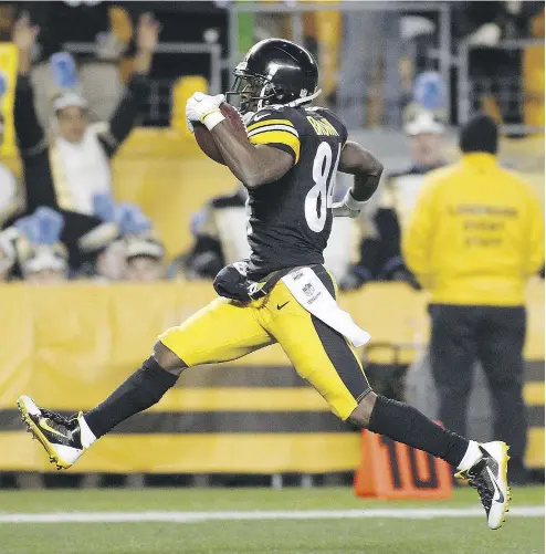  ?? JUSTIN K. ALLER / GETTY IMAGES ?? Pittsburgh wide receiver Antonio Bryant has caught 51 passes for 642 yards in the Steelers’ last five games.