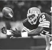  ?? ASSOCIATED PRESS ?? Tight end Ozzie Newsome, a first-round pick from Alabama in 1978, was named All-NFL twice and made three trips to the Pro Bowl on his way to being enshrined in the Pro Football Hall of Fame.