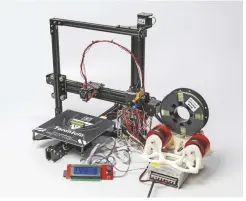  ??  ?? De Tarantula 3D-printer wordt geleverd als bouwpakket. Voor montage en ondersteun­ing bestaat gelukkig een goede community.