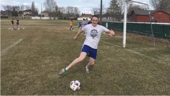  ??  ?? Kassy Loucks practicing with the Moose Jaw Soccer U17 girls.