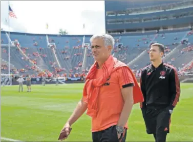  ??  ?? DUELO CON MORBO. Mourinho se verá esta madrugada las caras con su exequipo, el Madrid.