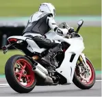  ??  ?? ‘HAVING A BLAST’: Claire Lomas in action on one of her track days