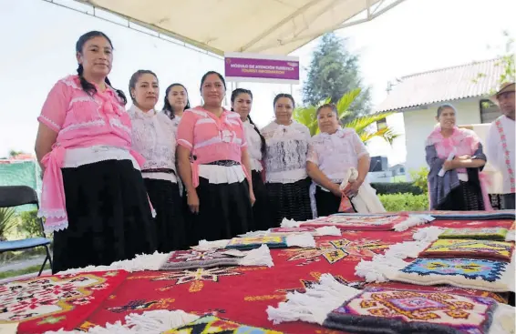  ?? FOTOS: DANIEL CAMACHO ?? La feria del tapete forma parte del proyecto turístico
“Vive y
Siente
Temoaya”.