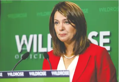  ?? PERRY MAH / POSTMEDIA NEWS FILES ?? Journalist and ex-Wildrose leader Danielle Smith urges mainstream media to stand by your people and fight back.
And to mainstream media advertiser­s, man up, and stop threatenin­g to pull ads every time the mob overreacts.