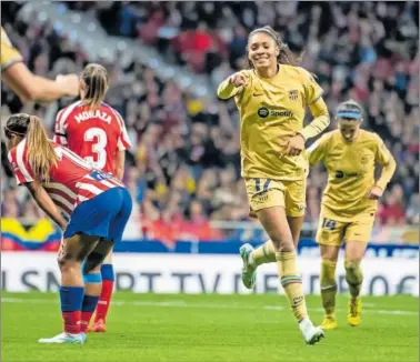  ?? ?? Salma celebra uno de sus dos goles ante el Atlético en el Cívitas Metropolit­ano.