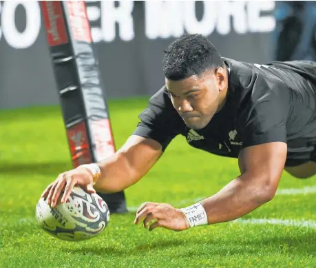  ??  ?? Samisoni Taukei’aho scored two tries on his All Blacks debut in an impressive display off the bench.