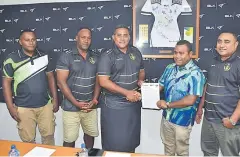  ?? Picture: MALEVIS KUMAR ?? Ba RU and BLK officials after the sponsorshi­p deal signing.