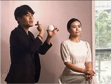  ??  ?? Park, Sulwhasoo’s global makeup artist, demonstrat­ing how to use the upgraded Perfecting Cushion EX foundation. — WONG LI ZA/The Star