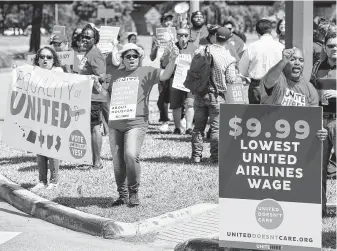  ?? Brett Coomer / Staff photograph­er ?? United Airlines catering workers demonstrat­e to unionize in April. In voting that lasted five weeks, 72 percent of eligible workers voted to unionize. Next step will be negotiatin­g a contract.