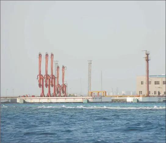  ?? — Photo: RED-GREY.CO.UK ?? Marine Oil Terminal — Port Sudan.