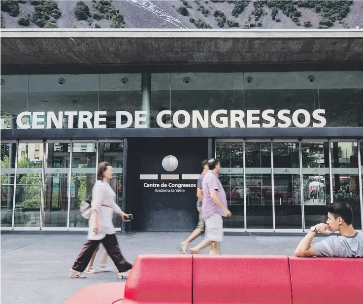  ?? Natalia Montane ?? El Centro de Congresos de Andorra será la sede de las ocho conferenci­as.